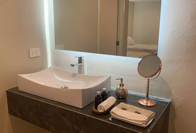 هتل La Grande Maison