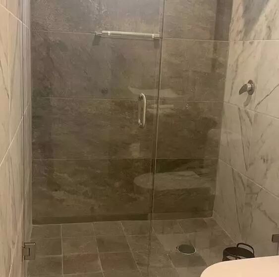 هتل La Grande Maison