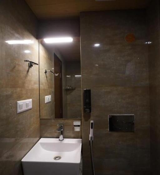 Fabhotel Naivara Boutique