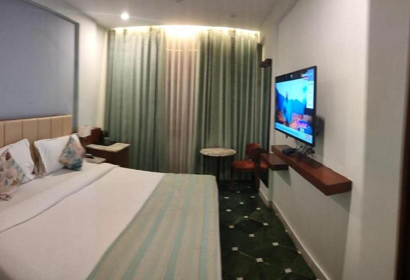 Fabhotel Naivara Boutique