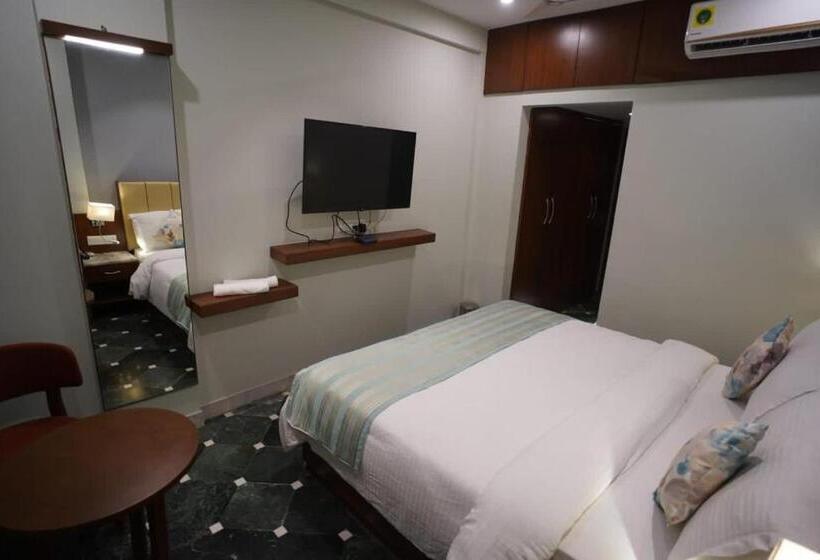 Fabhotel Naivara Boutique