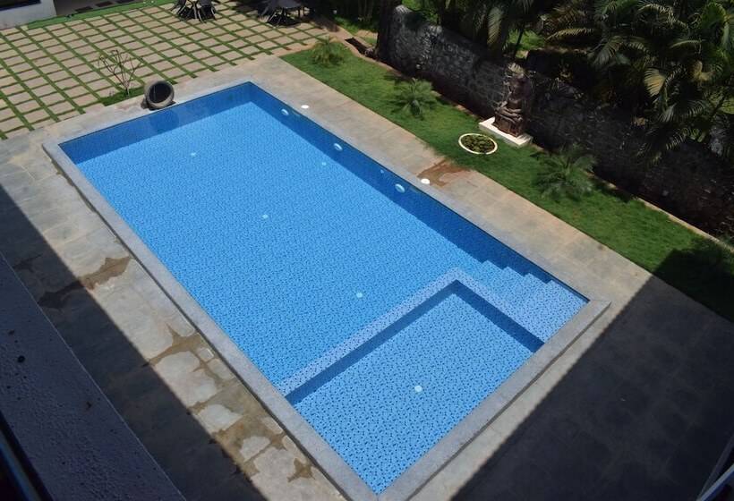 Hotel Opulence Beach Resort Kihim Alibaug