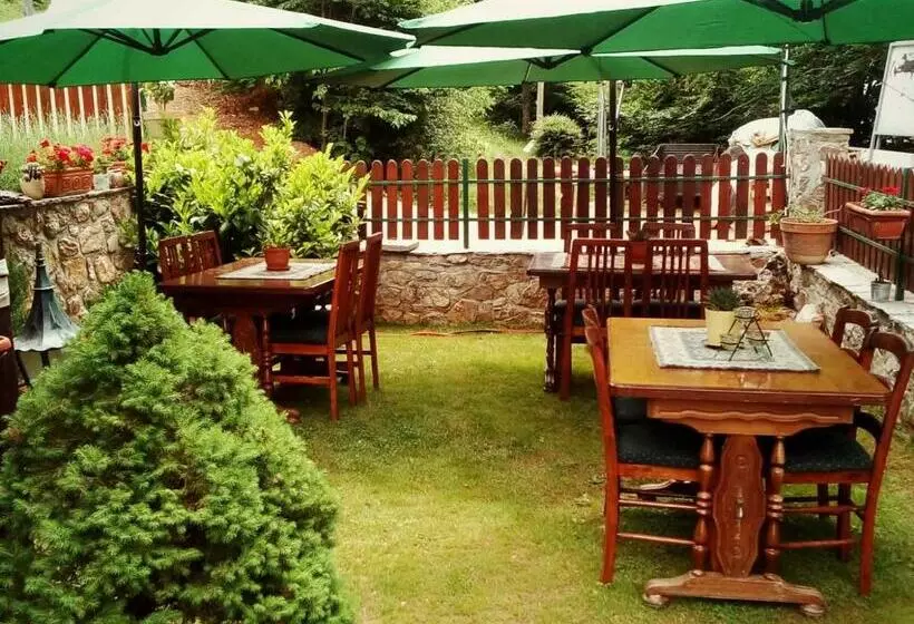 تختخواب و صبحانه Restaurant And Apartments   T Ga Za Jug Lazaropole