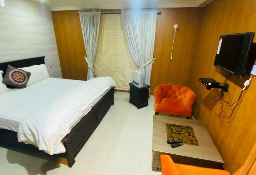 Shagufta Royal Hotel Murree