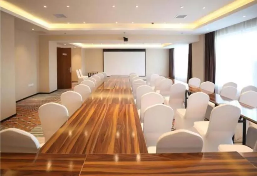 هتل Jtour Inn Qingnian Road Zhubang Plaza Yanming Lake