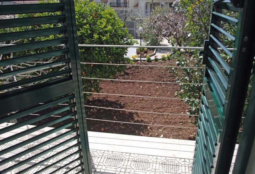 مبيت وإفطار La Piccola Locanda