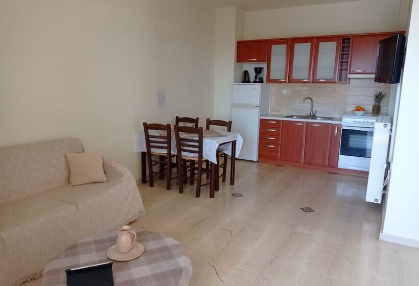 مبيت وإفطار Lofos Apartments