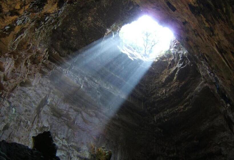 ベッドアンドブレックファースト Rifugio Delle Grotte