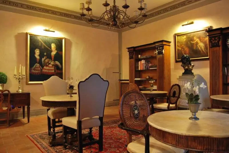 تختخواب و صبحانه Villa Il Sasso Dimora D Epoca