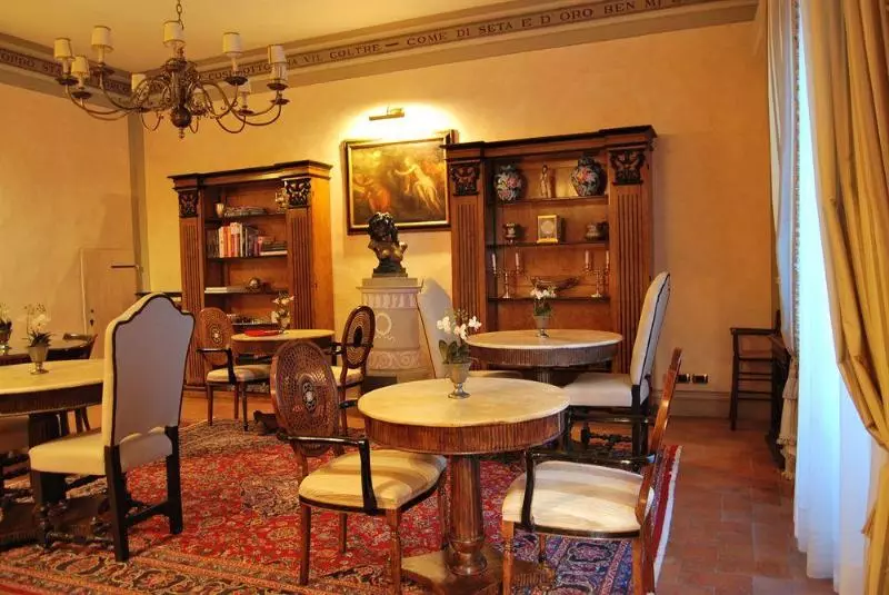 تختخواب و صبحانه Villa Il Sasso Dimora D Epoca