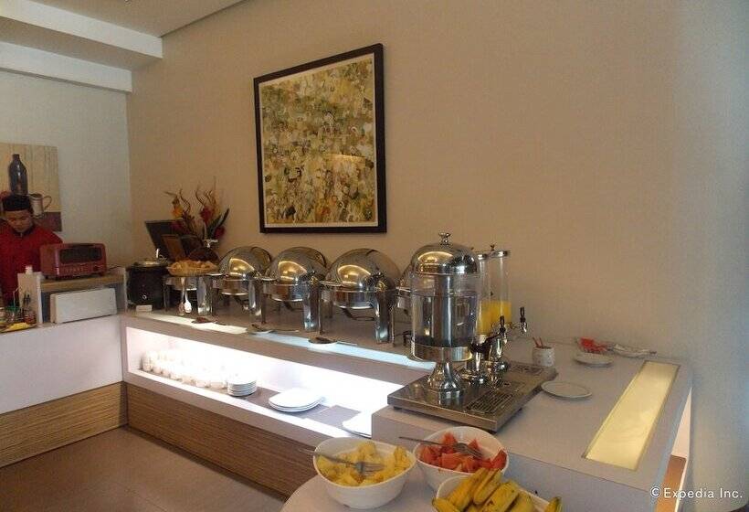 Circle Inn Hotel And Suites Bacolod