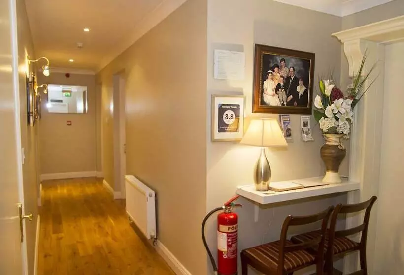 민박 Hillview House