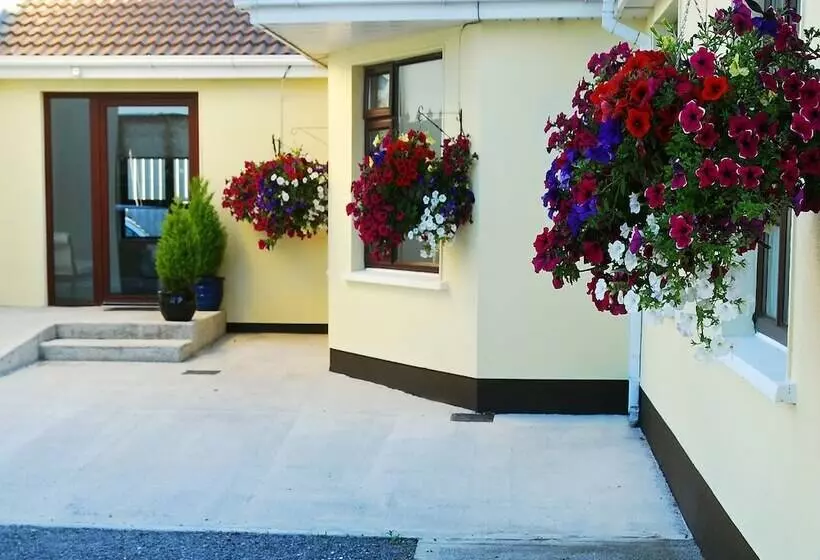 민박 Hillview House