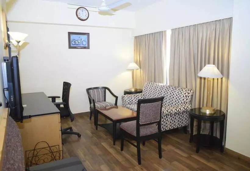 ホテル Alankar Grande