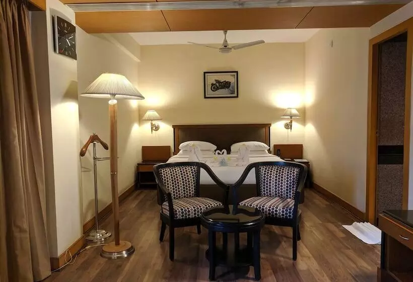 ホテル Alankar Grande