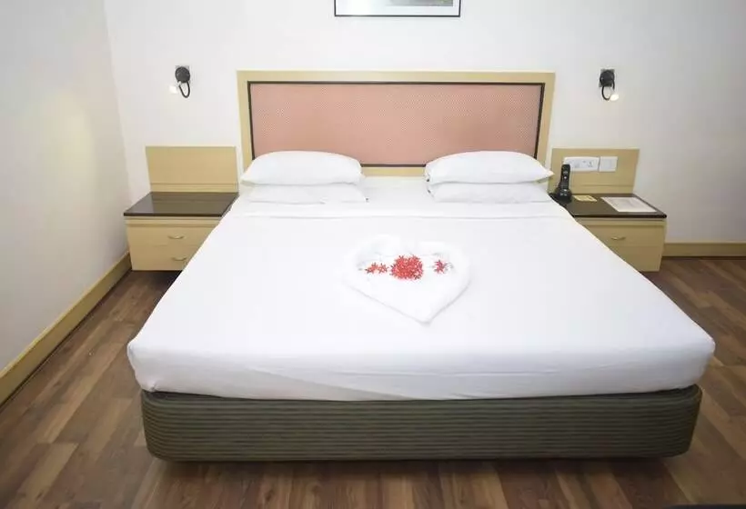 ホテル Alankar Grande