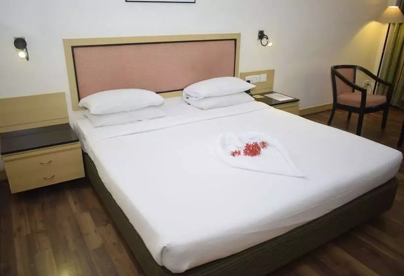 ホテル Alankar Grande