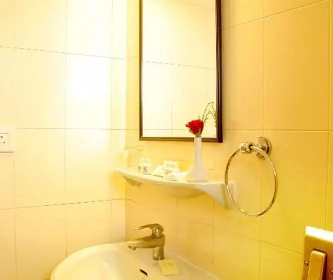 ホテル Alankar Grande