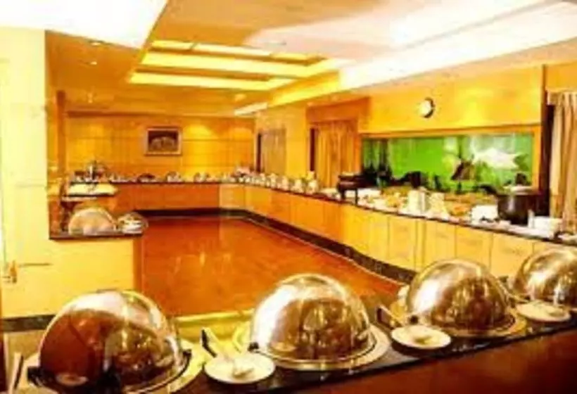 ホテル Alankar Grande