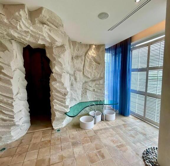 בית מלון כפרי Beach Palace