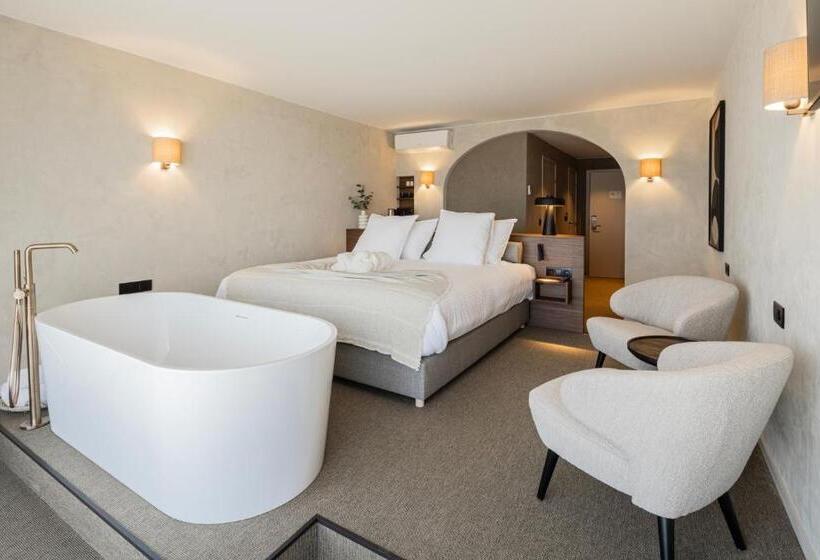 בית מלון כפרי Beach Palace