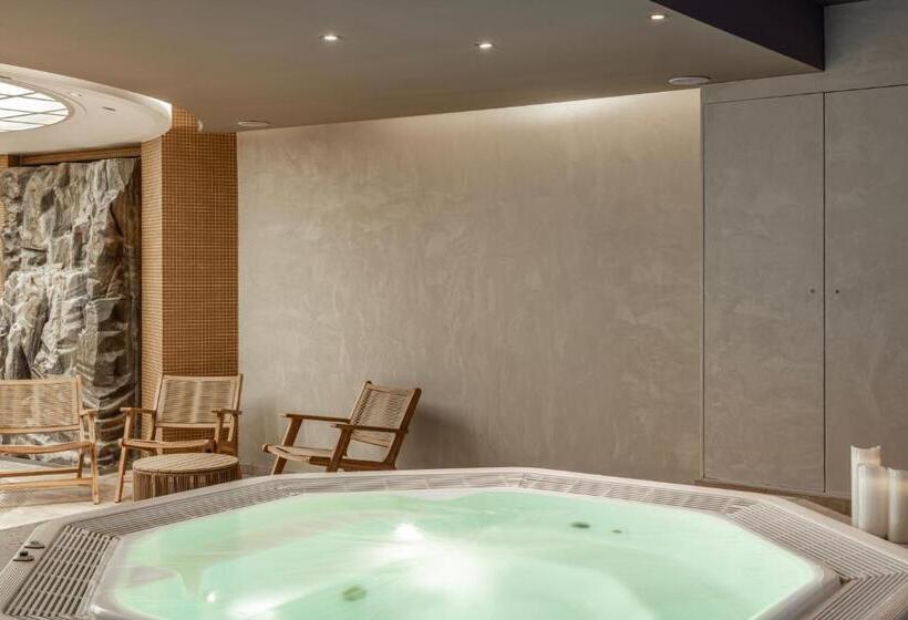 בית מלון כפרי Beach Palace