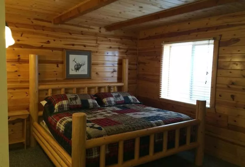 Отель Bear River Lodge