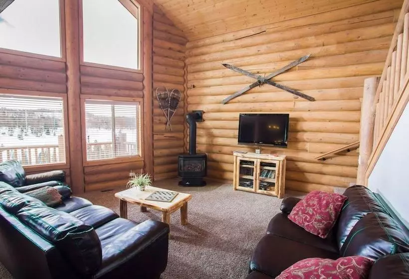 Отель Bear River Lodge