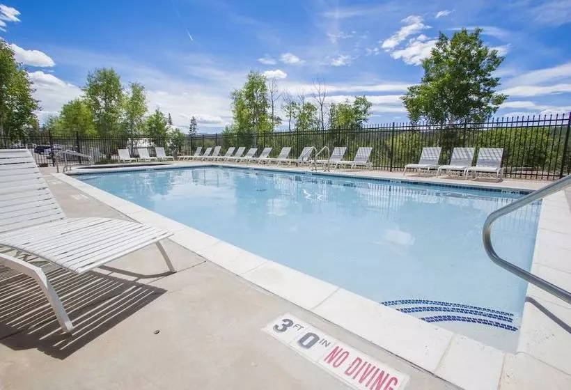 Отель Bear River Lodge