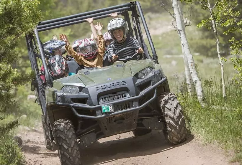 Отель Bear River Lodge