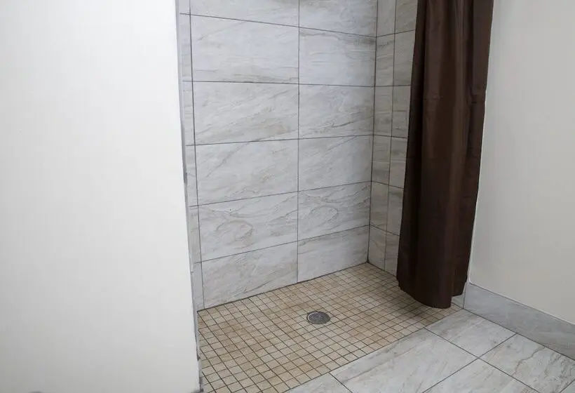 Hotelli Blisspoint Inn & Suites Marion