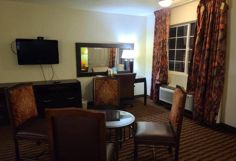 فندق Budget Host Inn