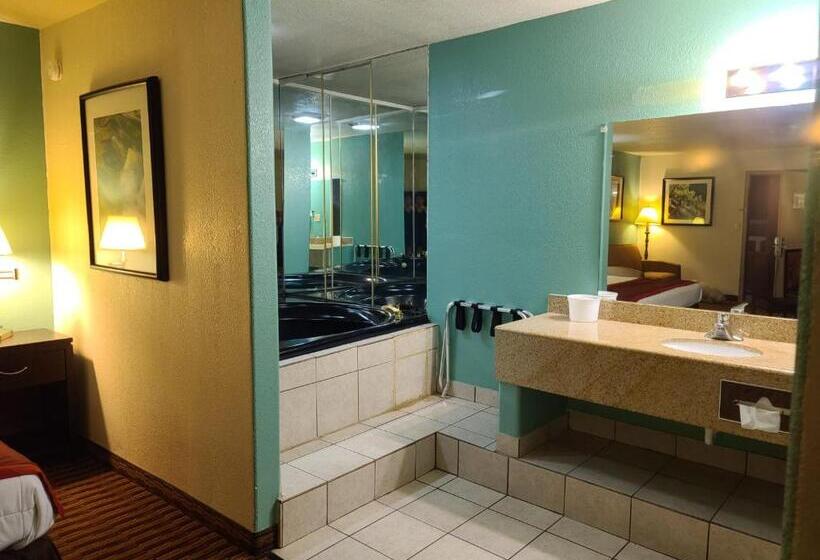 فندق Budget Host Inn