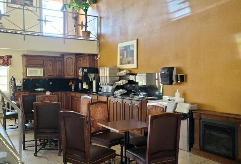 فندق Budget Host Inn