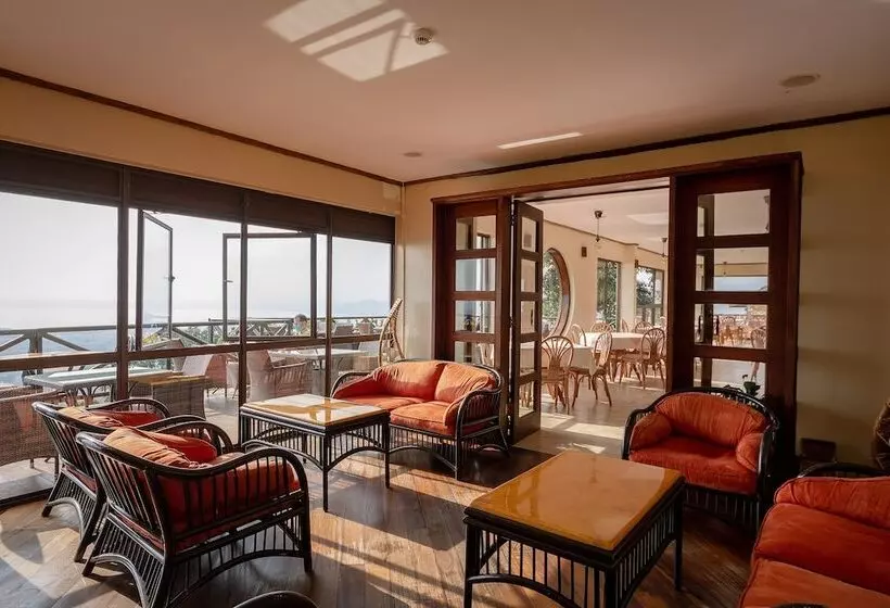 هتل Cassia Lodge