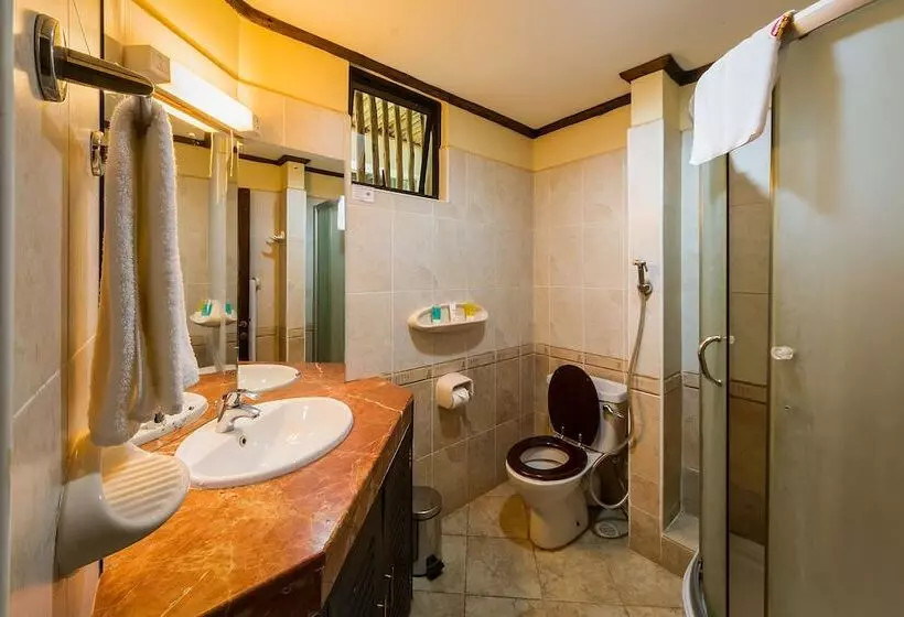 هتل Cassia Lodge