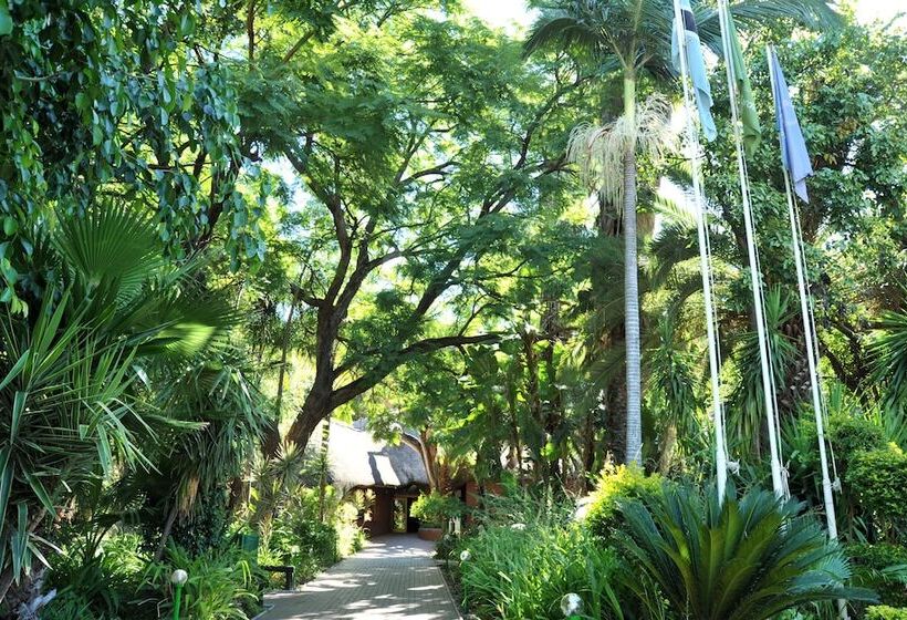 בית מלון כפרי Cresta Marang Gardens