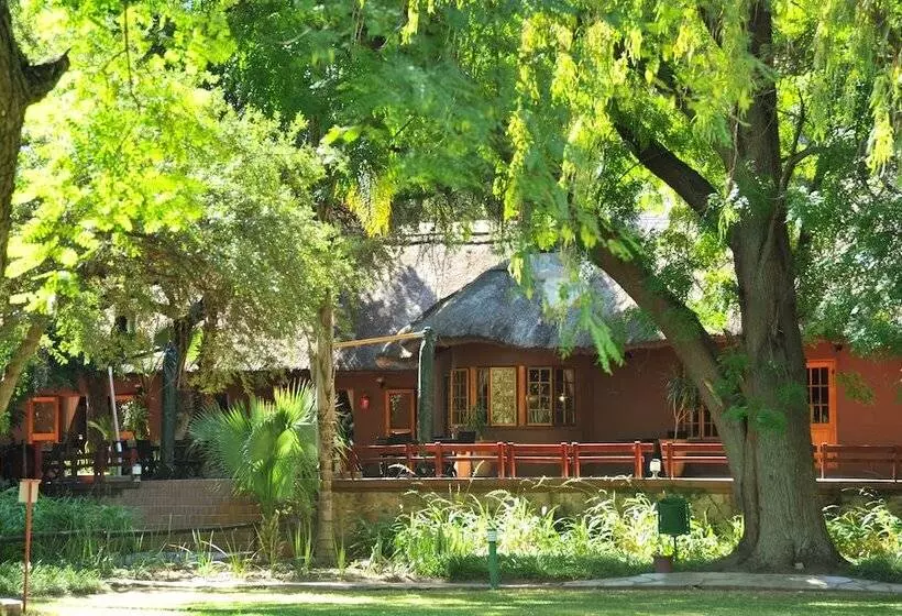 هتل Cresta Marang Gardens