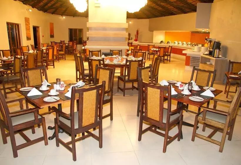 هتل Cresta Marang Gardens