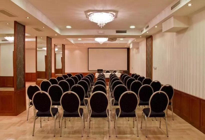 Отель Elizabeth