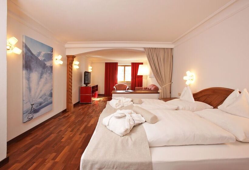 בית מלון כפרי Hinterwies – Ski In / Lodge / Dine