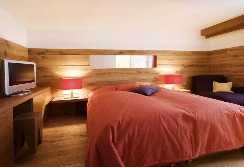 Hotel Hinterwies – Ski In / Lodge / Dine