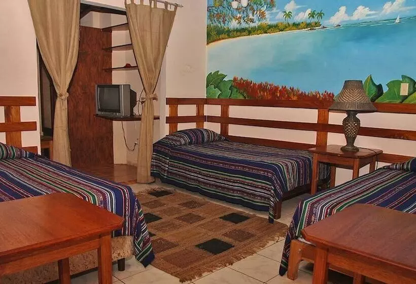هتل Laguna
