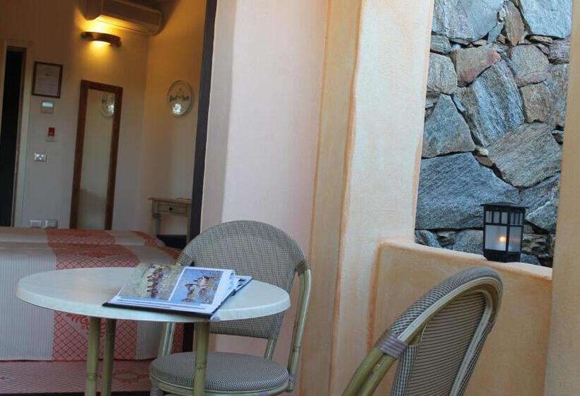 호텔 Maria Caderina Green Village