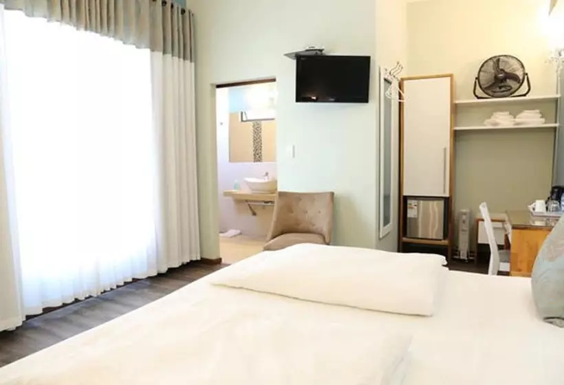 酒店 Namib Guesthouse