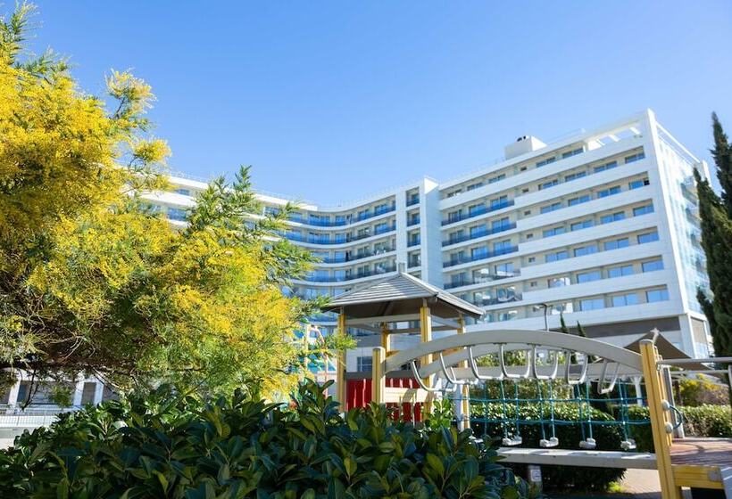 فندق Radisson Blu Resort & Congress Centre Sochi