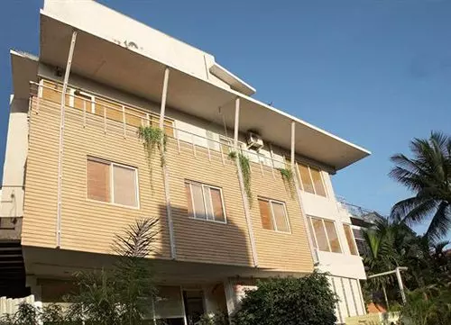 ホテル Shilton Residence