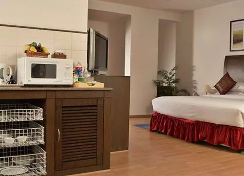 ホテル Shilton Residence
