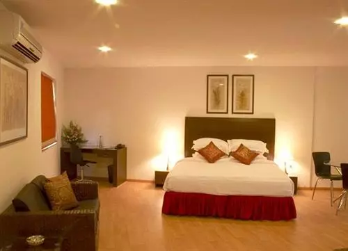ホテル Shilton Residence