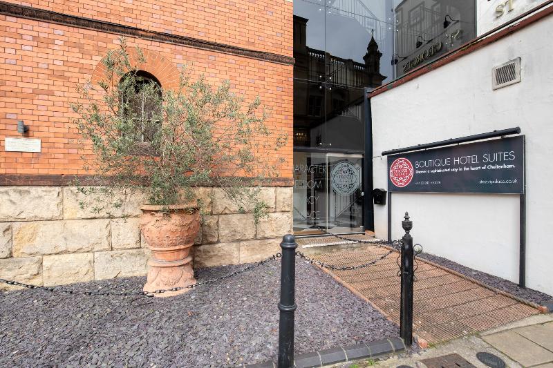 فندق Strozzi Palace Suites By Mansley